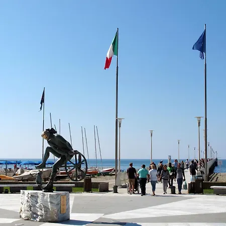 Holiday home Gabriele By Interhome Forte dei Marmi