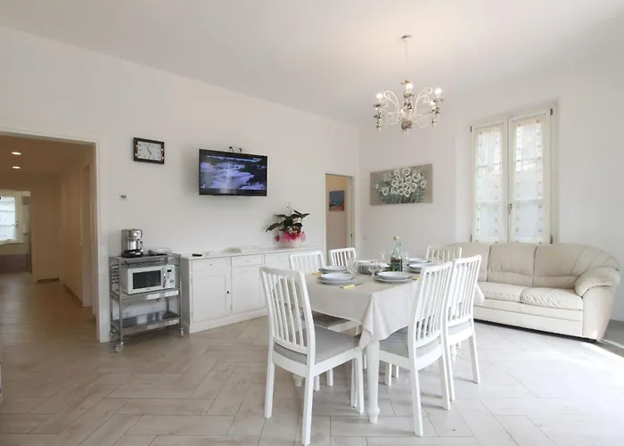 Feriehus Gabriele By Interhome Forte dei Marmi